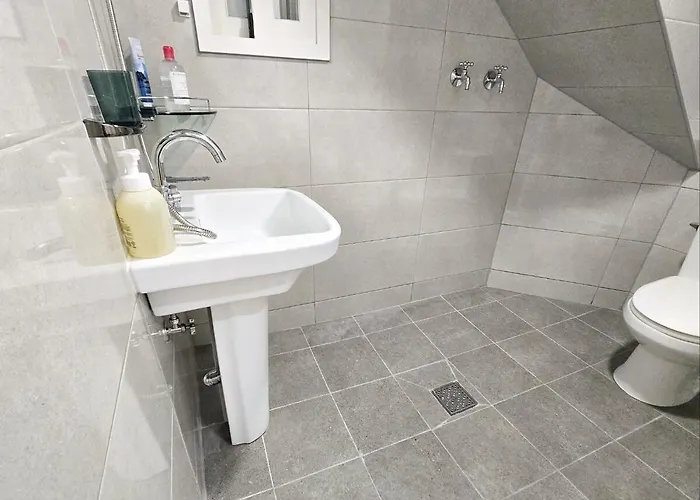 Appartement New#hyehwa Station#hansung Station #3 7 People#jongno#changgyeonggung Palace#naksan Park#bukchon Hanok Village#jongno#dongdaemun#myeongdong