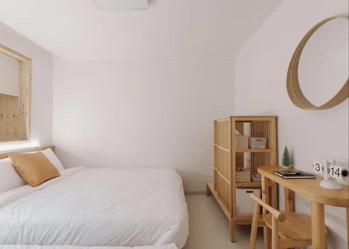 Appartement New#hyehwa Station#hansung Station #3 7 People#jongno#changgyeonggung Palace#naksan Park#bukchon Hanok Village#jongno#dongdaemun#myeongdong
